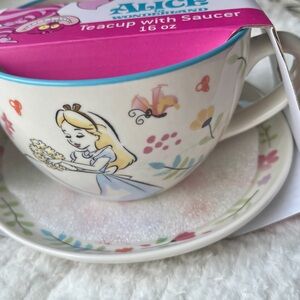 Disney Alice in Wonderland in Garden Blue Ceramic Tea Cup & Saucer Set NWT